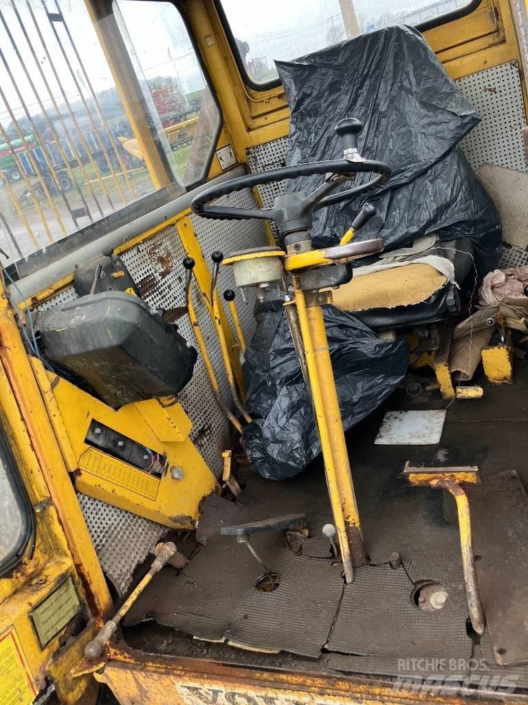 Volvo BM 641 Εμπρόσθιοι φορτωτές και σκαπτικά