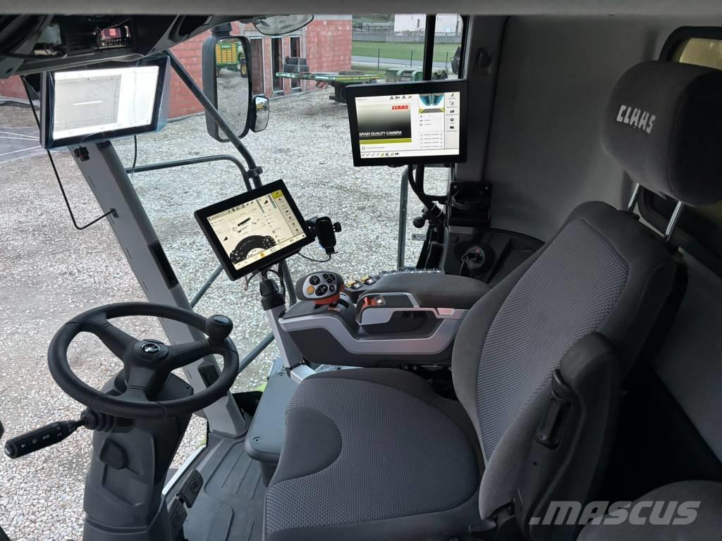 CLAAS Lexion 8900 TT Θεριζοαλωνιστικές μηχανές