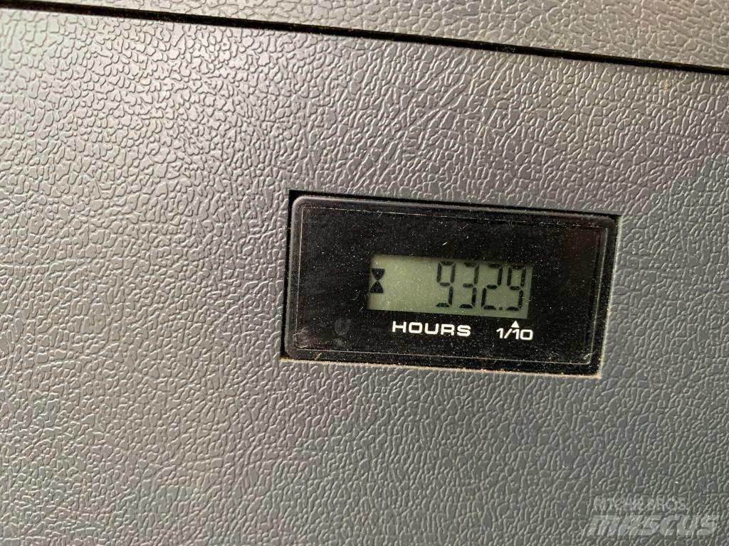Hyundai HX 220 L Εκσκαφείς με ερπύστριες