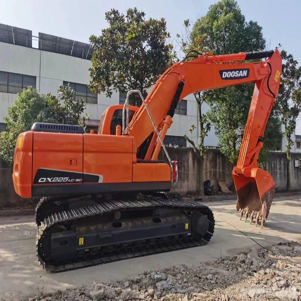 Doosan DX225LC-9C Εκσκαφείς με ερπύστριες