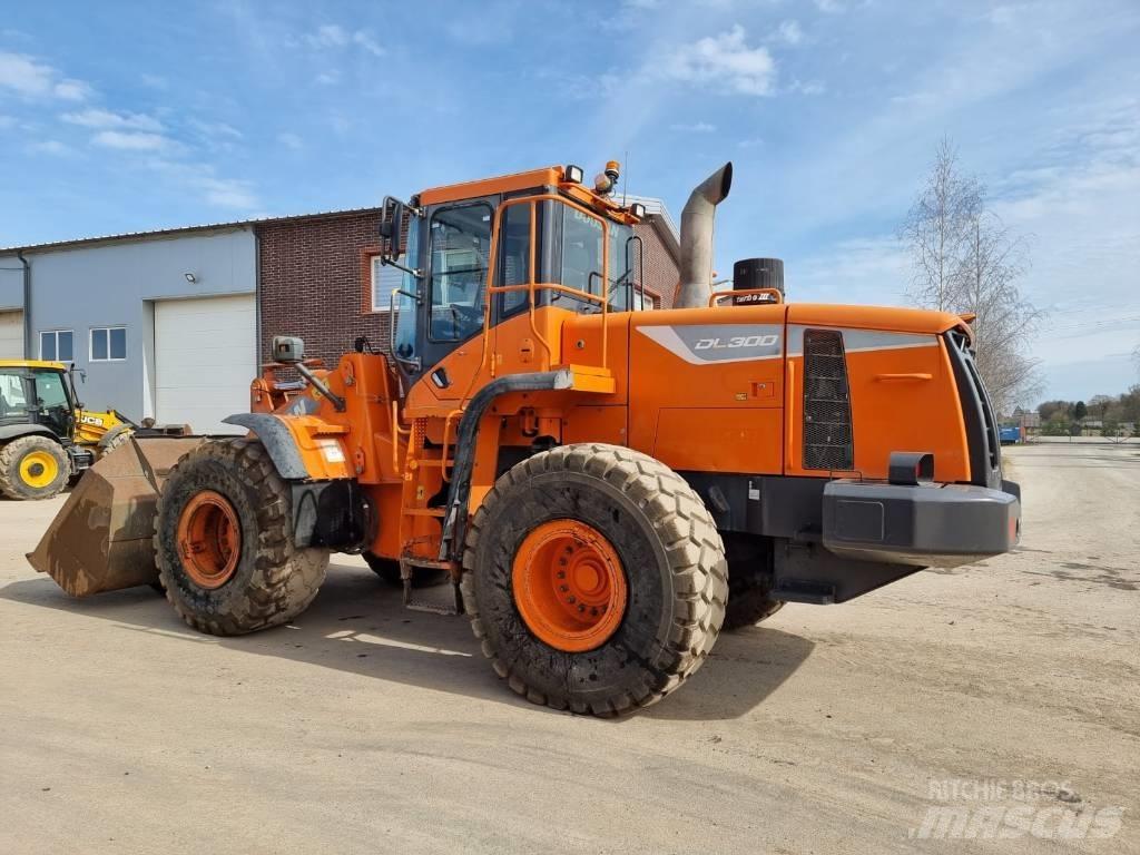Doosan DL 300-5 Φορτωτές με λάστιχα (Τροχοφόροι)