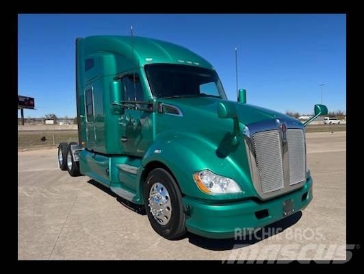 Kenworth T 680 Τράκτορες