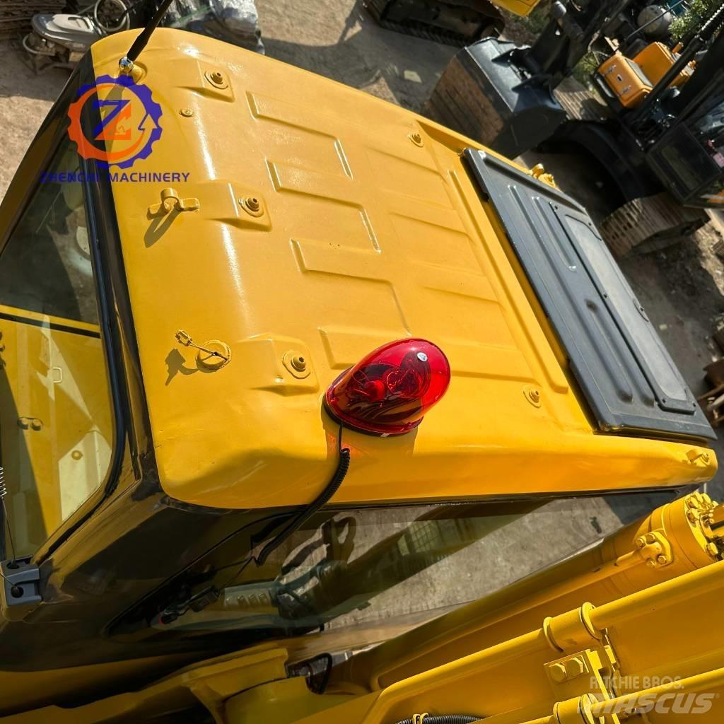 Komatsu PC 200 Εκσκαφείς με ερπύστριες