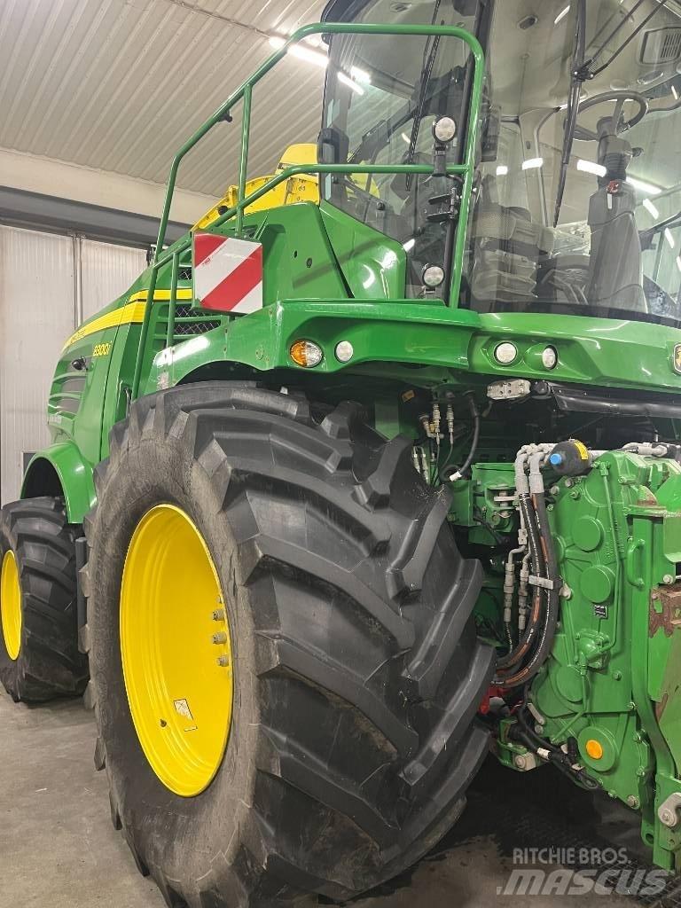 John Deere 8300i Μηχανές χορτονομής