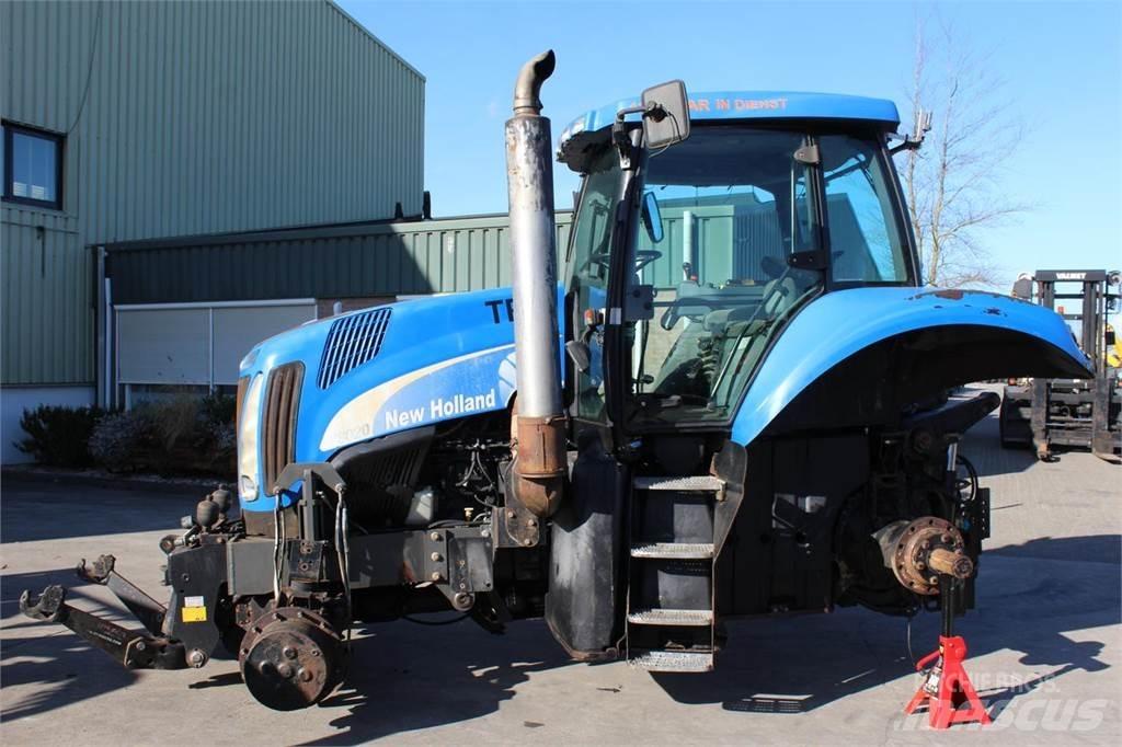New Holland T8020 Τρακτέρ
