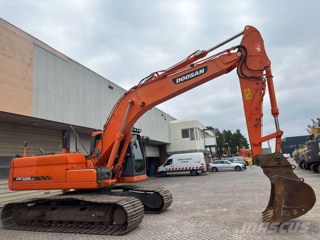 Doosan DX 225 LC Εκσκαφείς με ερπύστριες