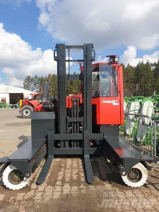 Combilift C 4500 Γερανοί πλευρικής φόρτωσης εμπορευματοκιβωτίων