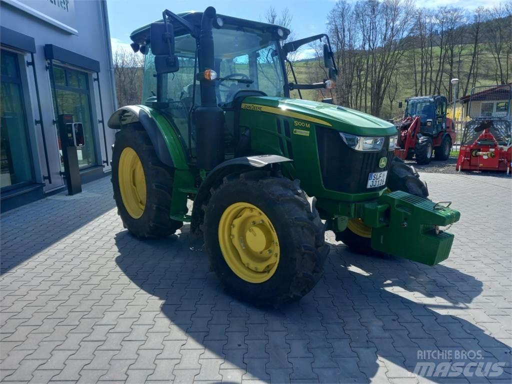 John Deere 5100M Τρακτέρ