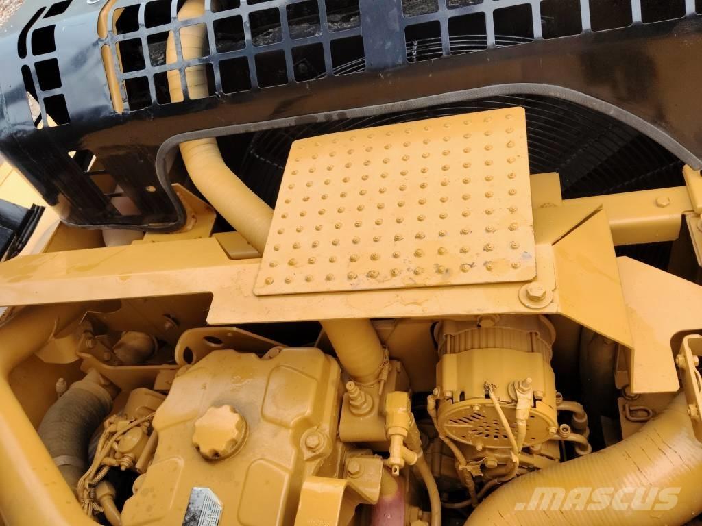 CAT 330 D Εκσκαφείς με ερπύστριες