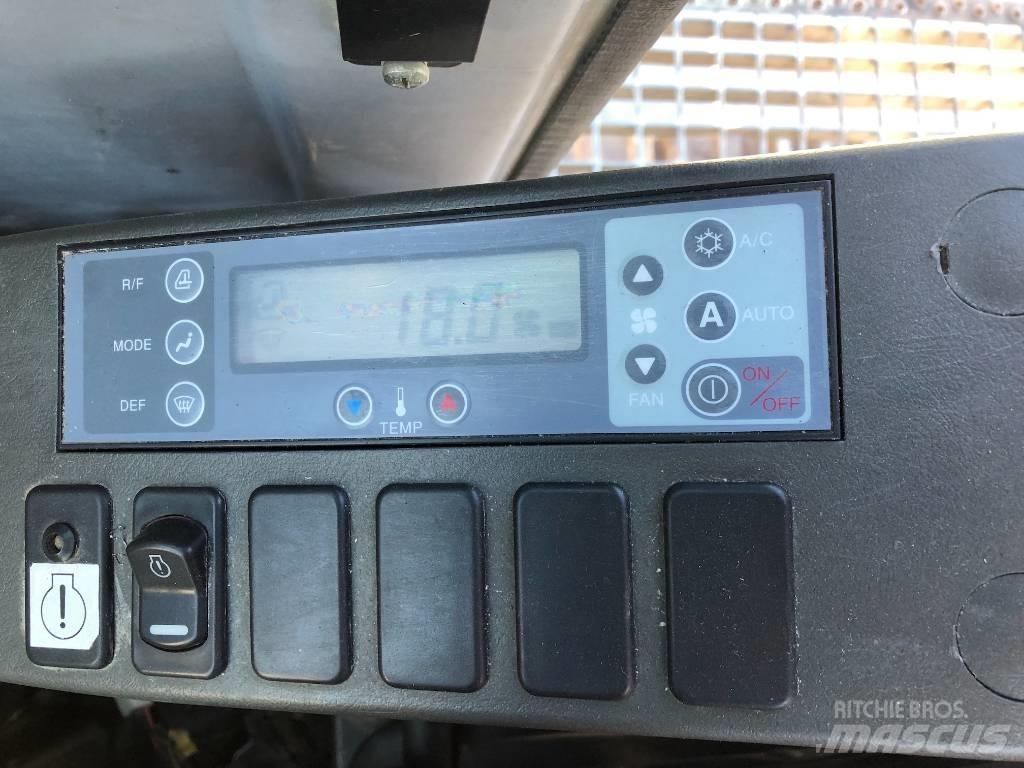 Kobelco E 305 Εκσκαφείς με ερπύστριες