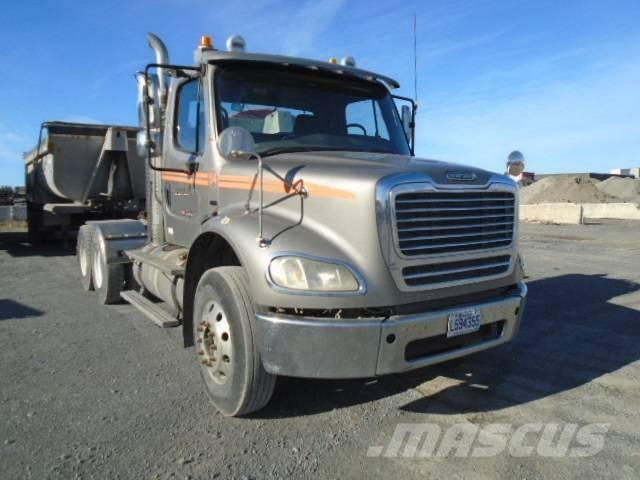 Freightliner M2 112 Τράκτορες