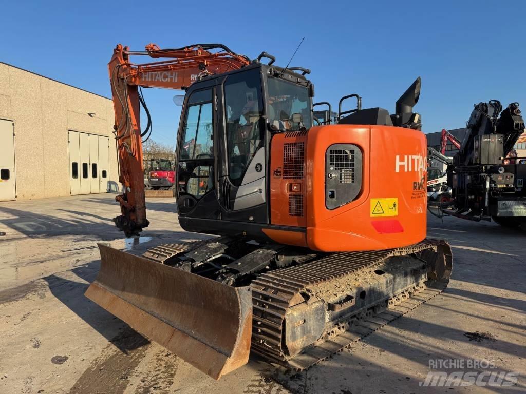 Hitachi ZX 135 US-6 Εκσκαφείς με ερπύστριες