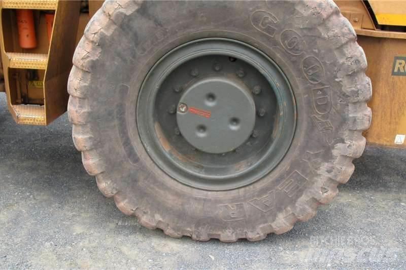 CAT CS76XT Οδοστρωτήρες συνδυαστικοί