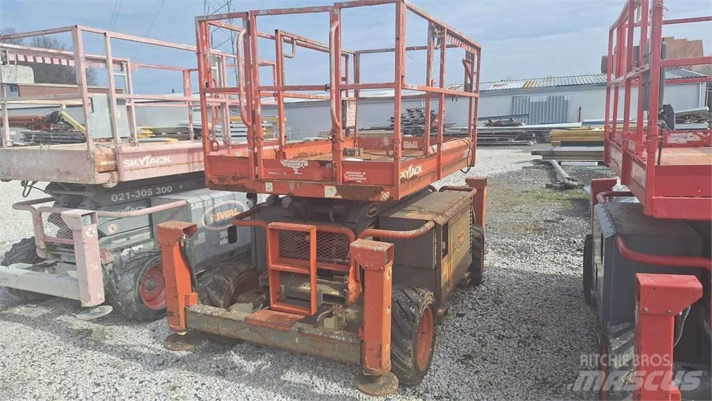 SkyJack SJ6832RTE Ανυψωτήρες ψαλιδωτής άρθρωσης