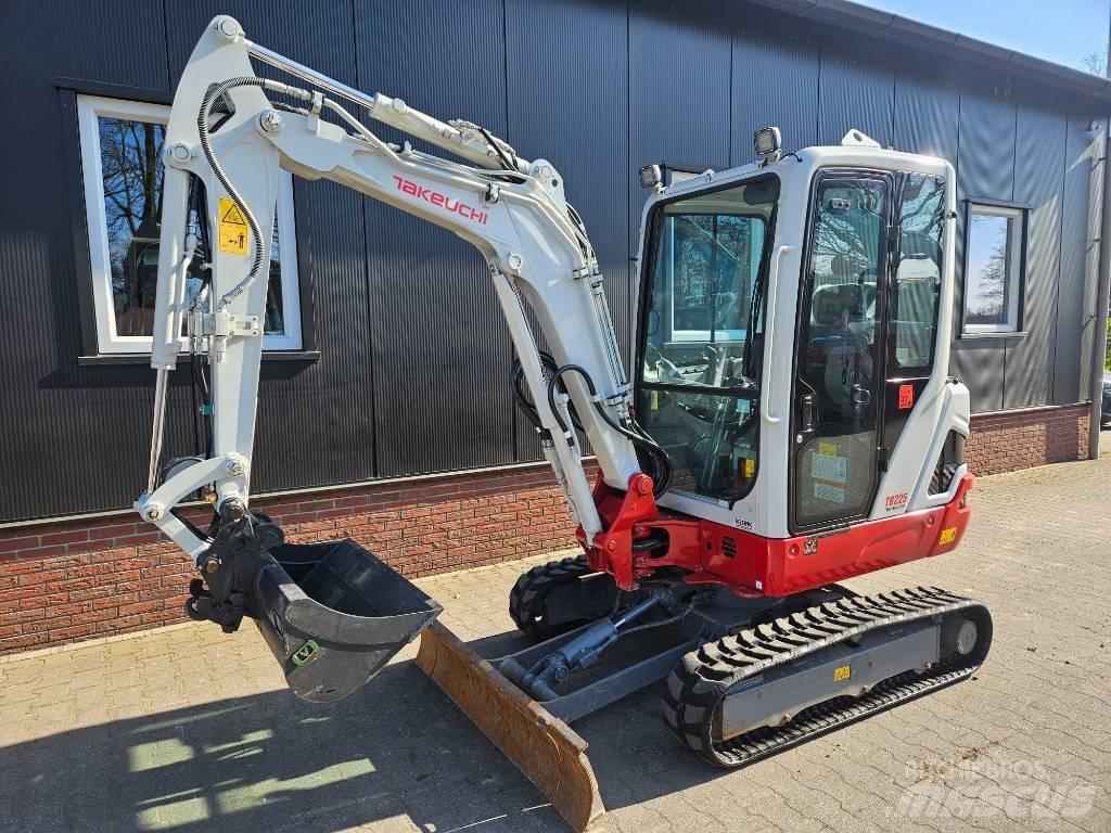 Takeuchi TB 225 Εκσκαφάκι (διαβολάκι) < 7t