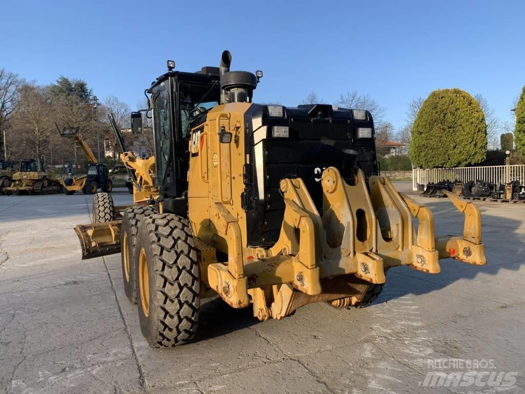 CAT 140 M 3 Γκρέιντερς