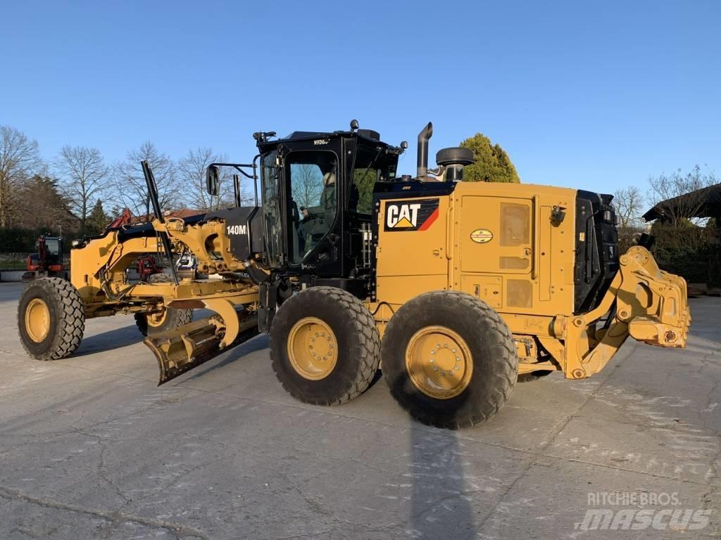 CAT 140 M 3 Γκρέιντερς