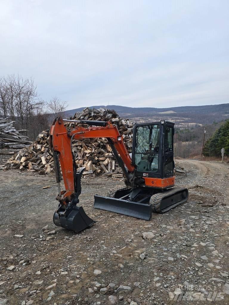Hitachi ZX35 Εκσκαφάκι (διαβολάκι) < 7t