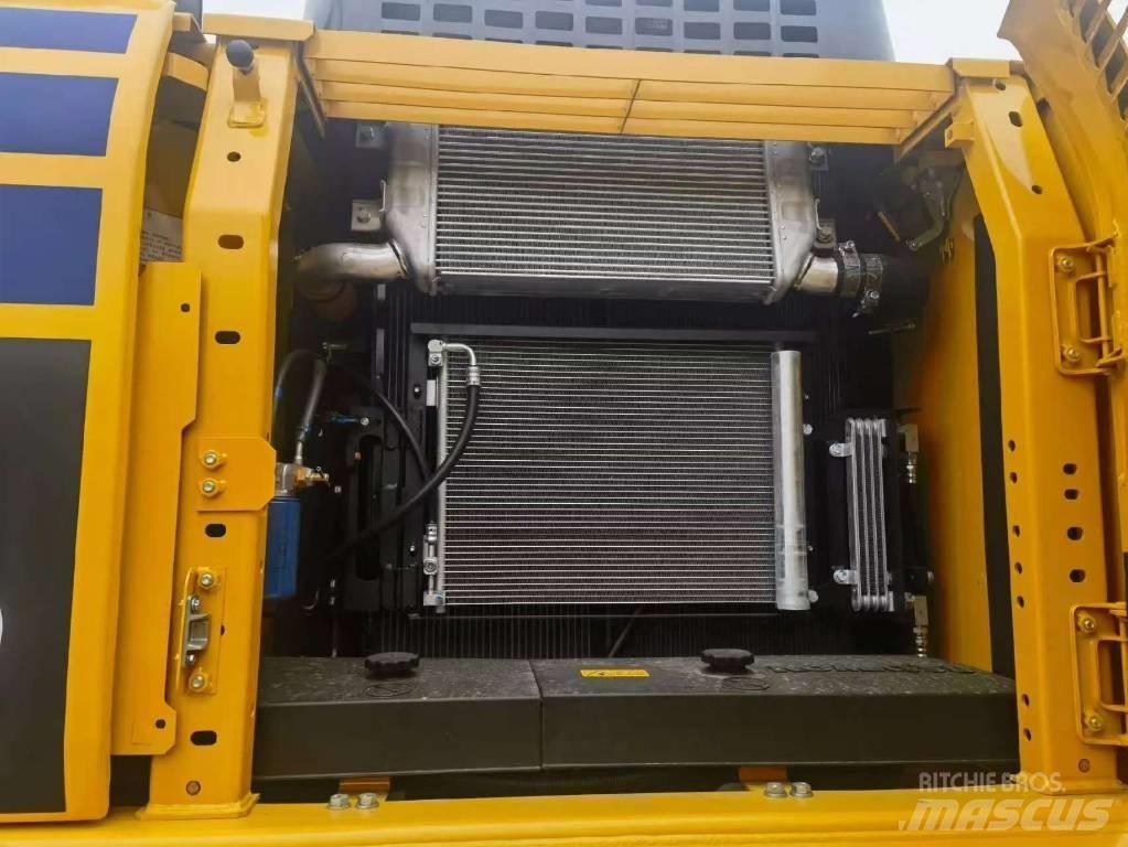 Komatsu PC 210 Εκσκαφείς με ερπύστριες