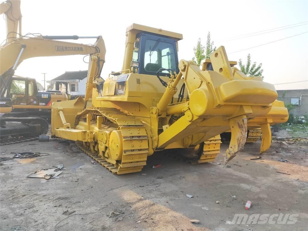 Komatsu D155AX-5 Μπουλντόζες με ερπύστριες