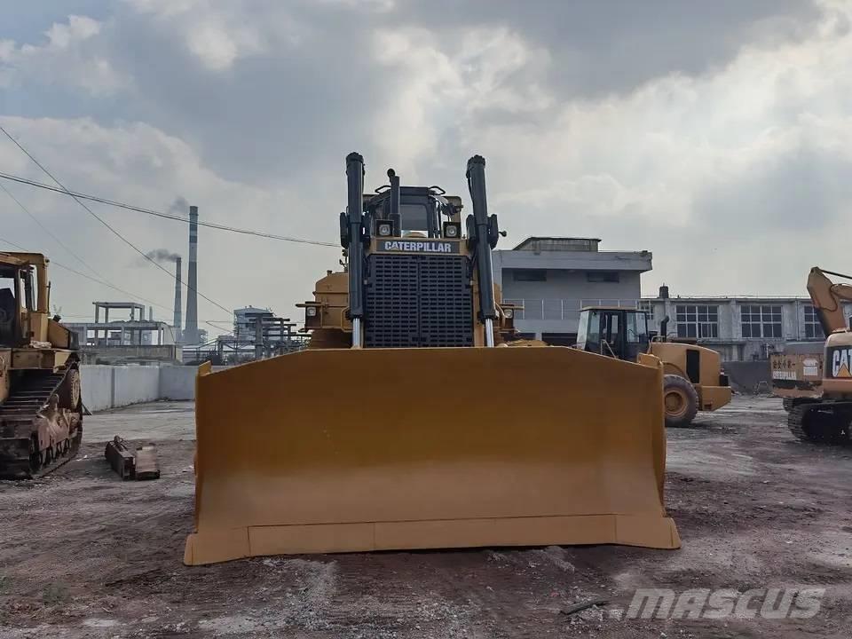 CAT D9N Μπουλντόζες με ερπύστριες