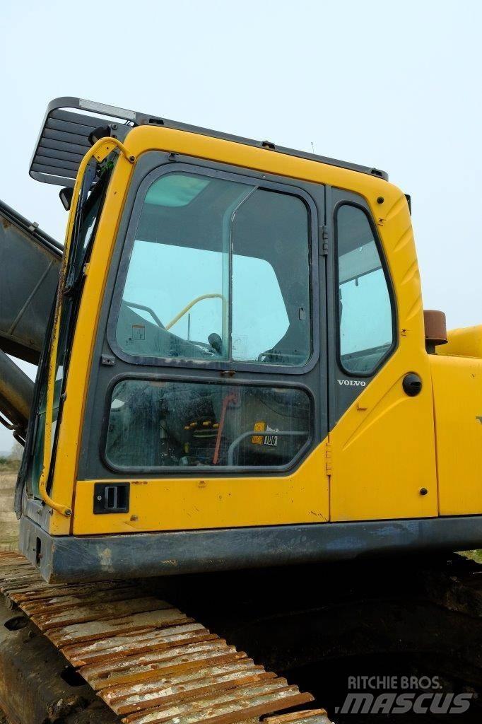 Volvo EC 240 kabina Καμπίνες και εσωτερικό