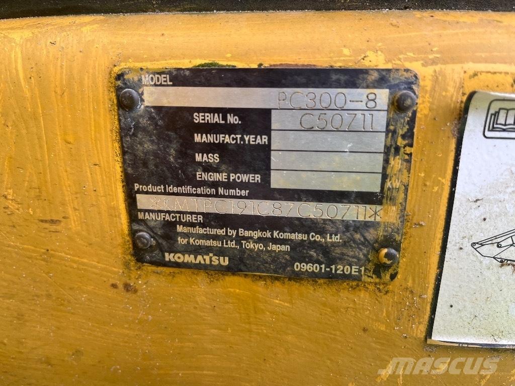 Komatsu PC 300-8 Εκσκαφείς με ερπύστριες