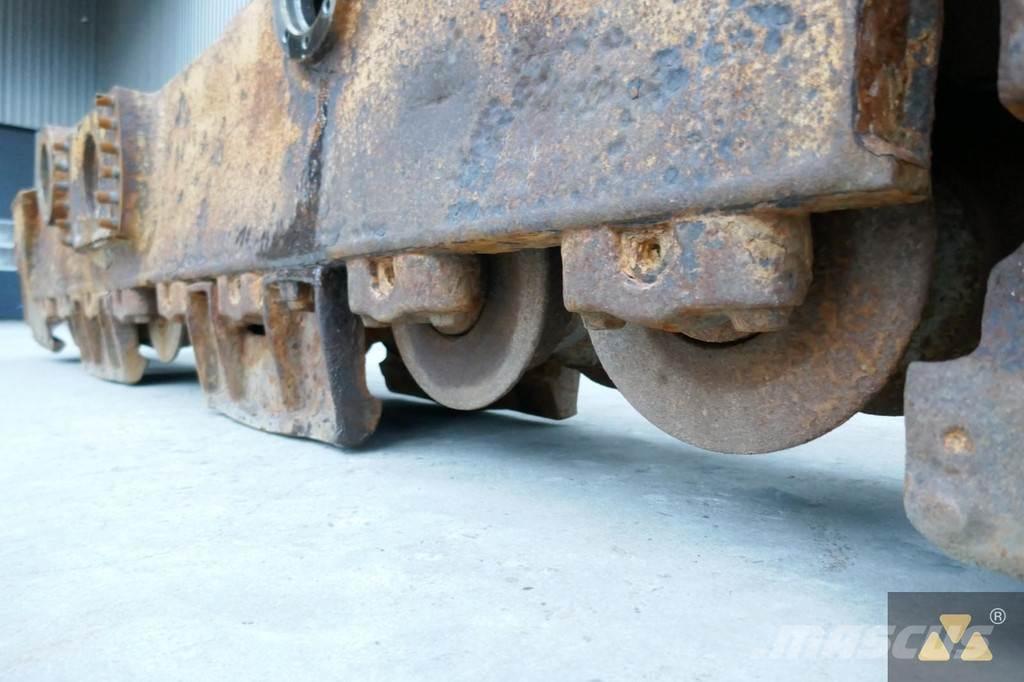 CAT 261-3079 Ελαστικά και ζάντες