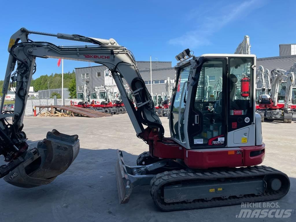 Takeuchi TB 257 FR Εκσκαφάκι (διαβολάκι) < 7t