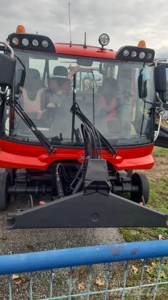  PistenBully  600 Χιονοστρωτήρες