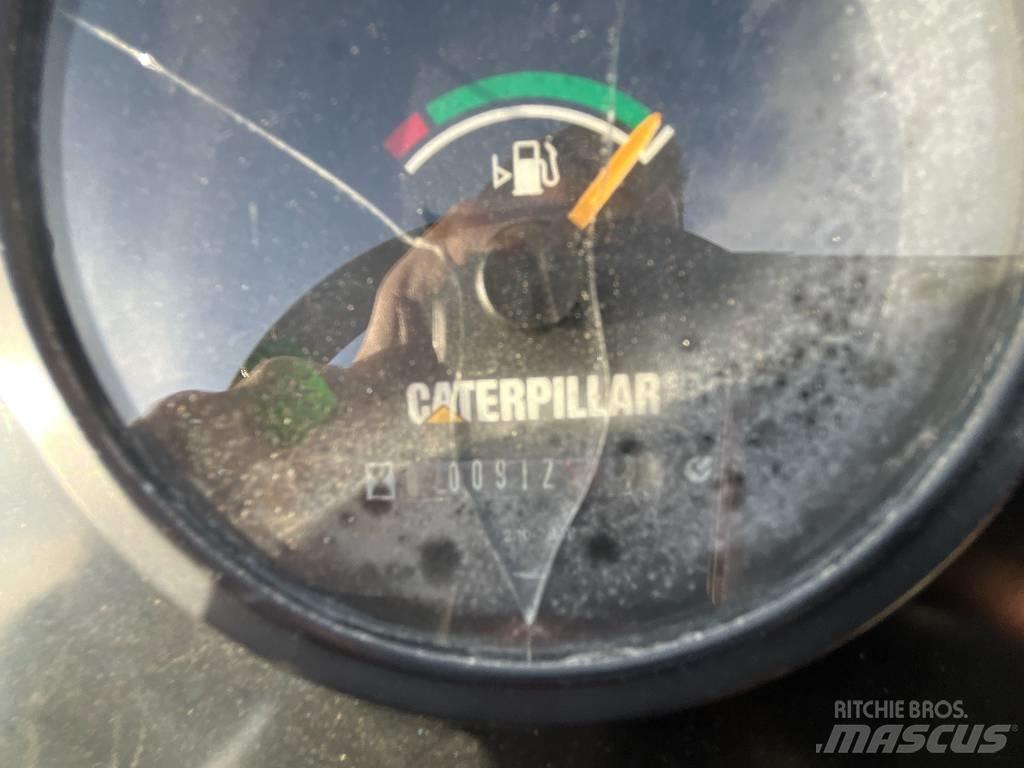 CAT CB 224E Οδοστρωτήρες διπλού κυλίνδρου