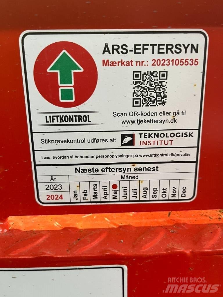 SkyJack SJ 6832 RTE Ανυψωτήρες ψαλιδωτής άρθρωσης