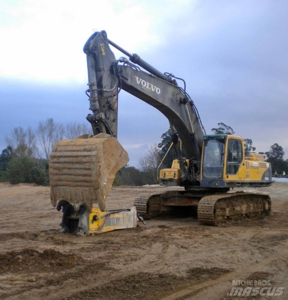 Volvo EC 460 B LC Εκσκαφείς με ερπύστριες
