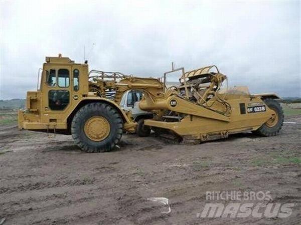 CAT 623B Εκσκαφείς με τροχούς - λάστιχα