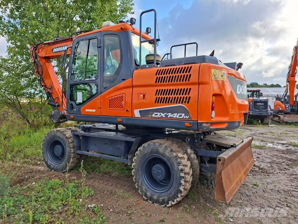 Doosan DX140W-5 Εκσκαφείς με τροχούς - λάστιχα
