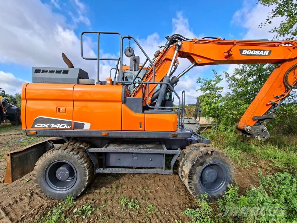 Doosan DX140W-5 Εκσκαφείς με τροχούς - λάστιχα