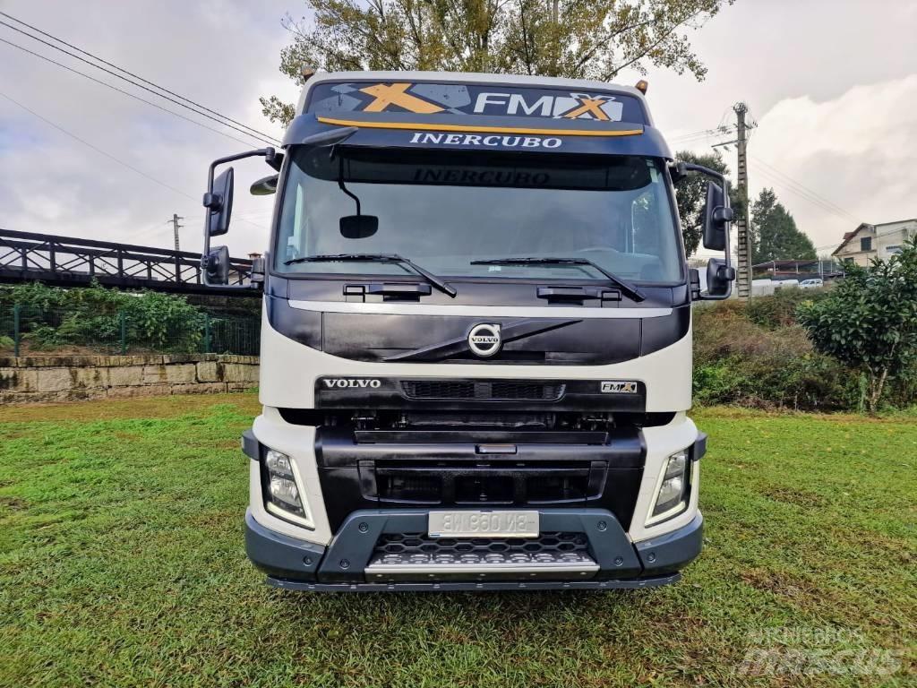 Volvo FMX 460 Τράκτορες
