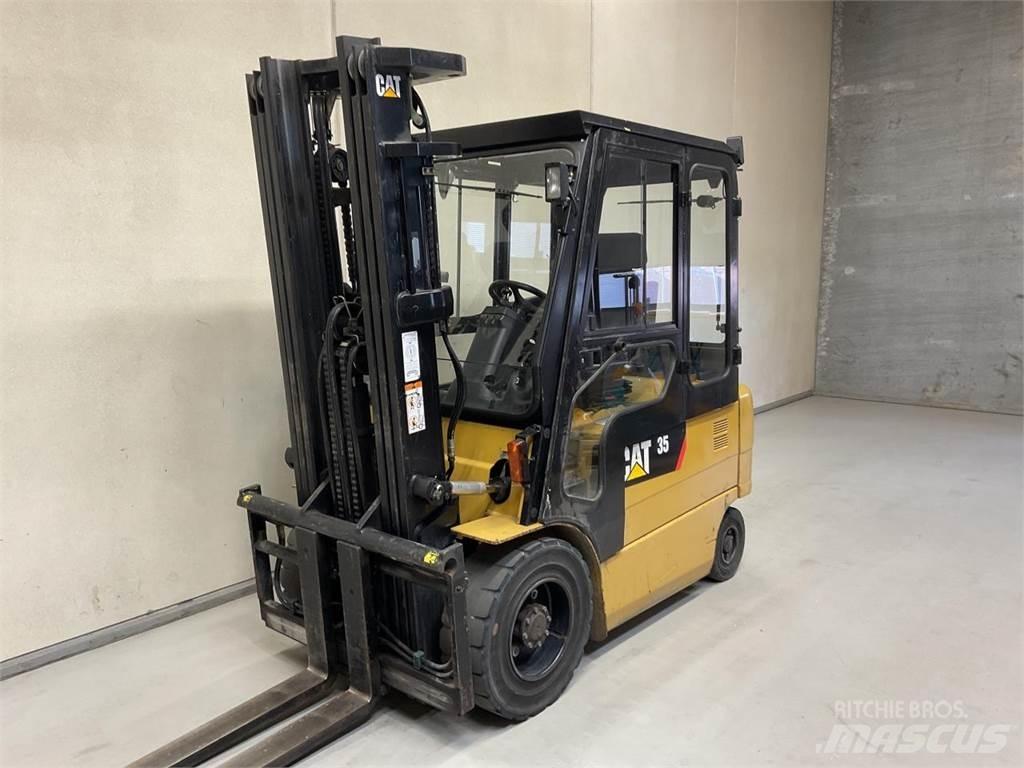 CAT EP35K-PAC Ηλεκτρικά περονοφόρα ανυψωτικά κλαρκ