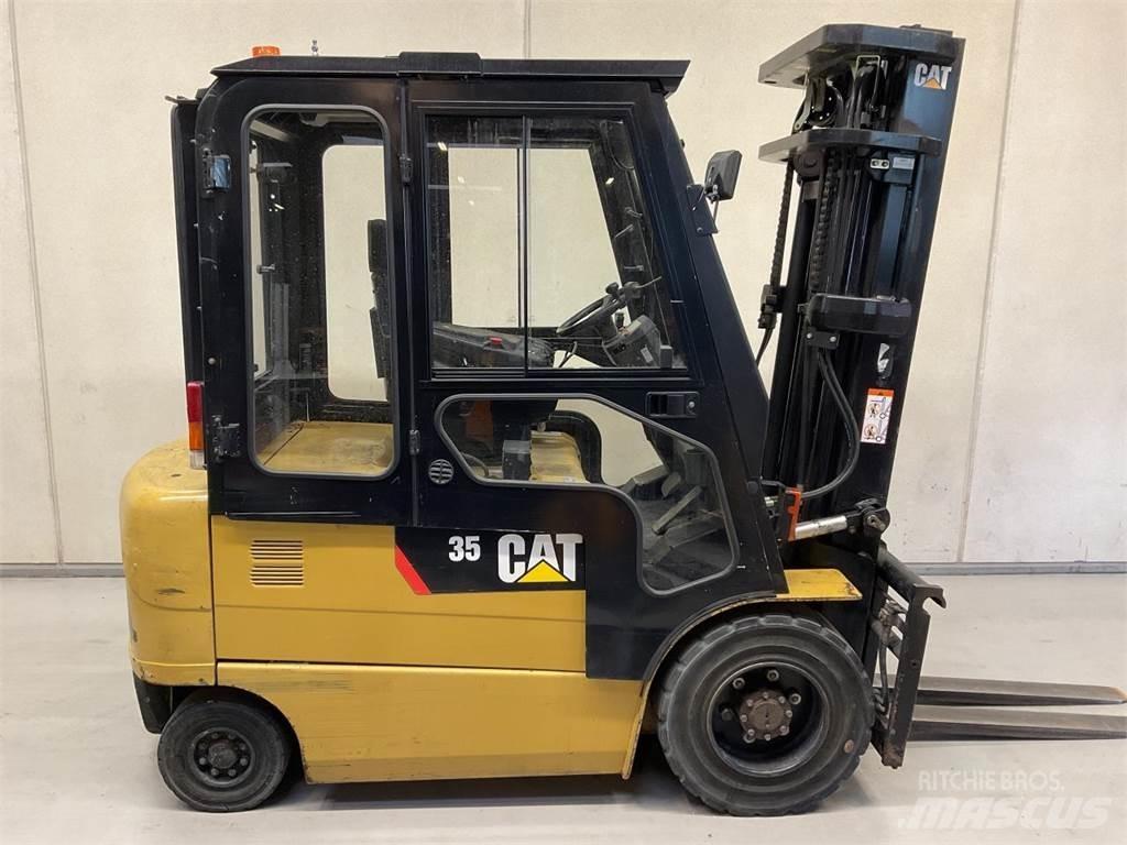 CAT EP35K-PAC Ηλεκτρικά περονοφόρα ανυψωτικά κλαρκ