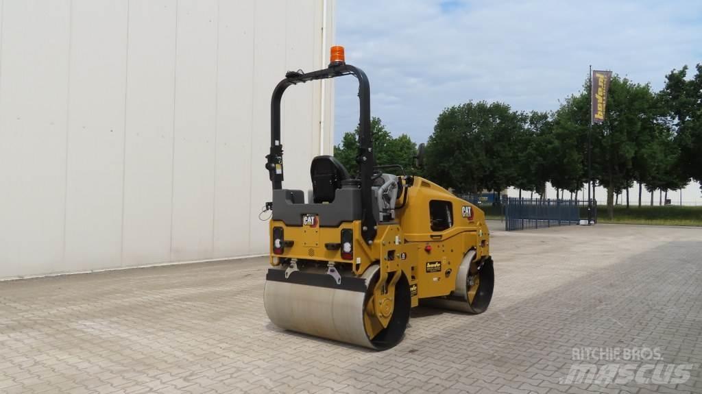 CAT CB4.0 Οδοστρωτήρες διπλού κυλίνδρου