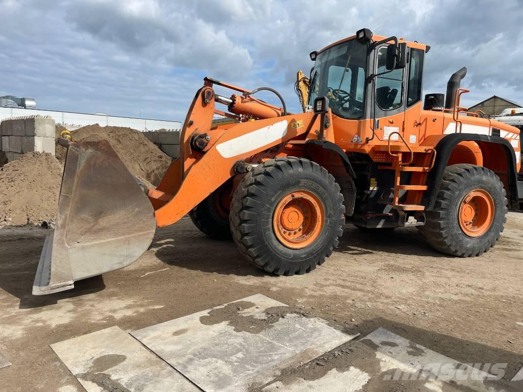Doosan DL 350 Φορτωτές με λάστιχα (Τροχοφόροι)