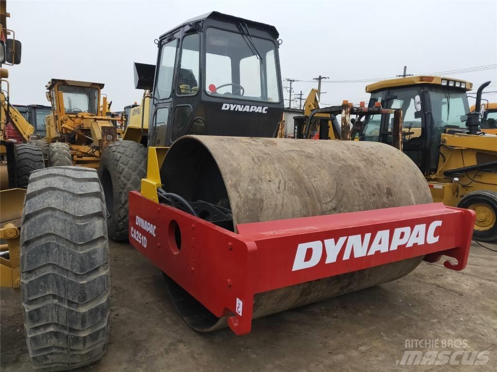 Dynapac CA251D Οδοστρωτήρες μονού κυλίνδρου