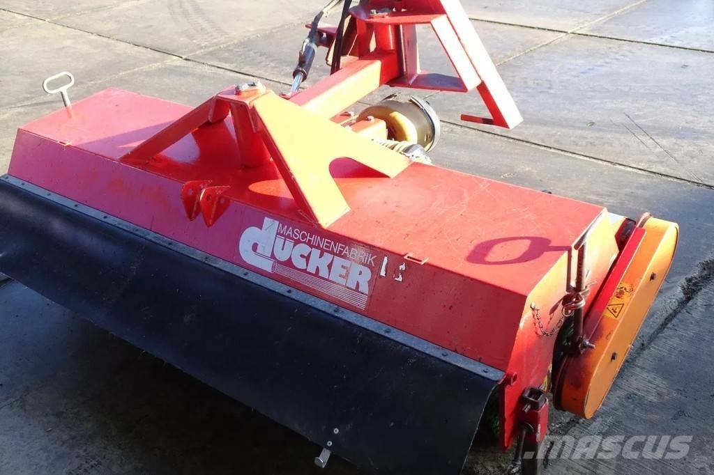 Dücker Veegmachine Φορτηγά σκούπες