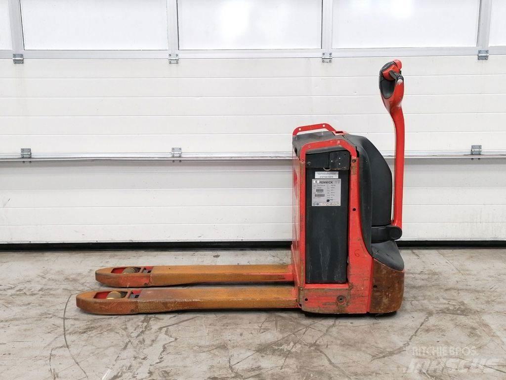 Linde T16 Χειροκίνητο περονοφόρο ανυψωτικό