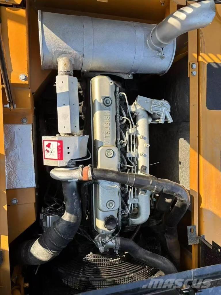 Sany 215C Εκσκαφείς με ερπύστριες
