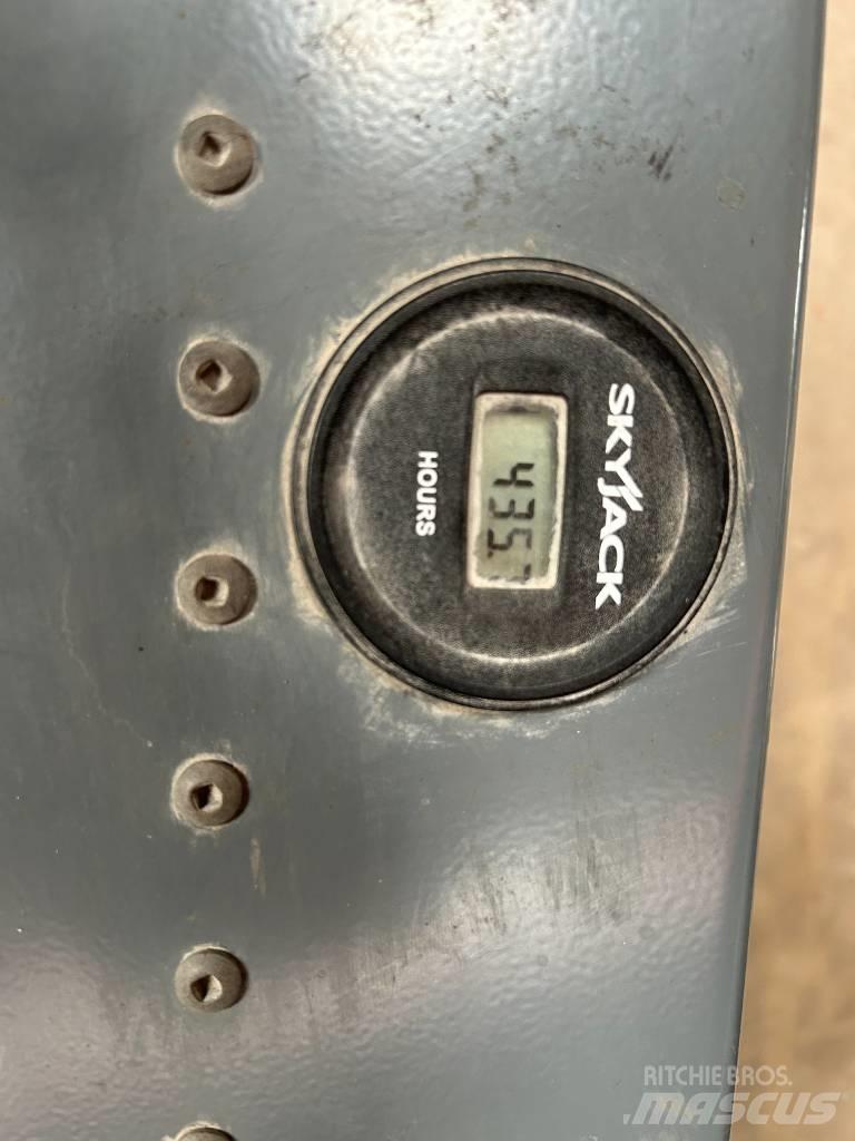 SkyJack SJ III 3219 Ανυψωτήρες ψαλιδωτής άρθρωσης