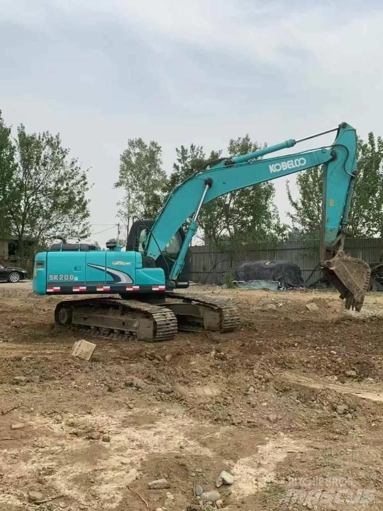 Kobelco SK200 Εκσκαφείς με ερπύστριες