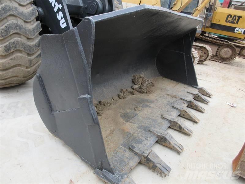 Komatsu WA 380-3 Φορτωτές με λάστιχα (Τροχοφόροι)
