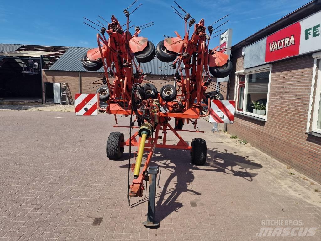 Kuhn GF 10802 T Τσουγκράνες και χορτοξηραντικές μηχανές