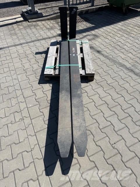 Linde 2400 MM Δικράνες